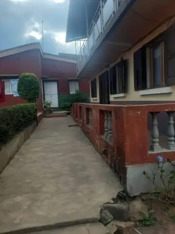 Trano Ahofa 3 ch. à louer — Mandroseza — 800 000 Ar | Fonenako