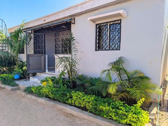 Maison 2 ch. à louer — Toliara - photo 5