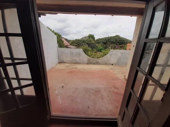 Trano Ahofa 1 ch. à louer — Amboditsiry - photo 2
