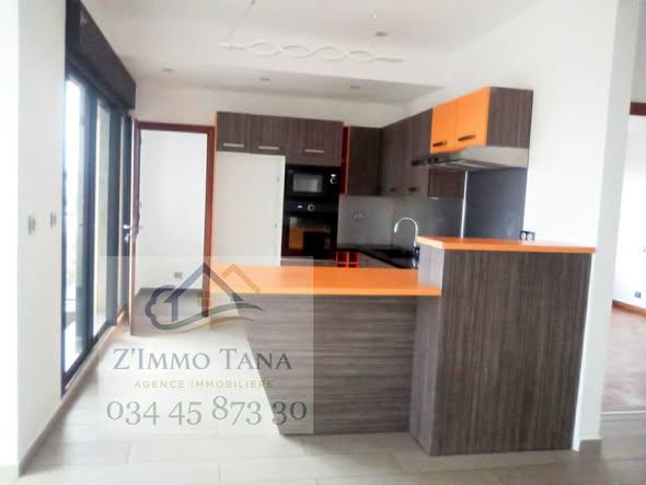 Appartement 2 ch. à louer — Betongolo - photo 4