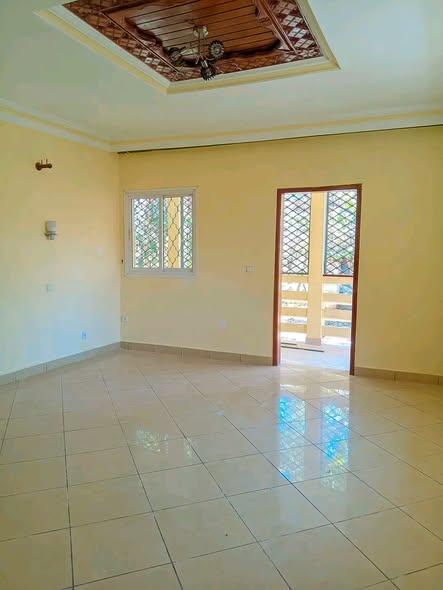 Maison 4 ch. à louer — Mahajanga - photo 4