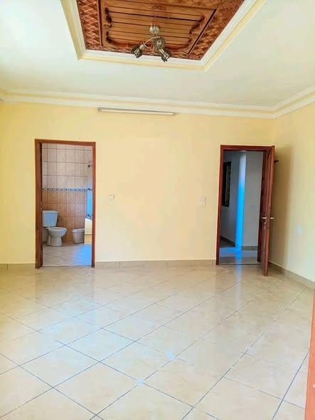 Maison 4 ch. à louer — Mahajanga - photo 5