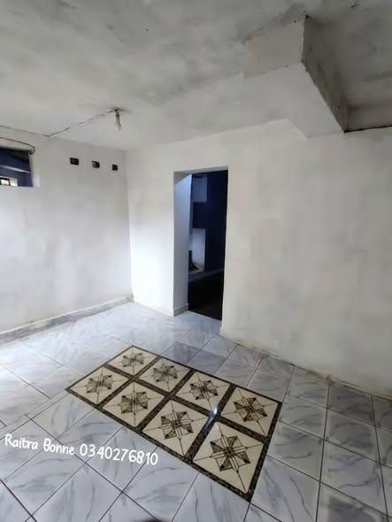 Appartement 2 ch. à louer — Alarobia - photo 2