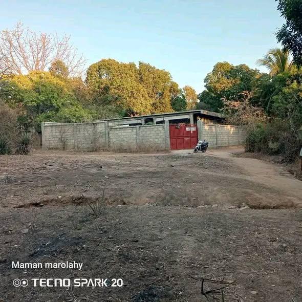 Terrain 500 m² à vendre — Mahajanga - photo 1