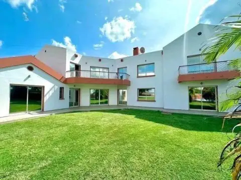 Maison 5 ch. à louer — Tanjombato — 9 000 000 Ar | Fonenako