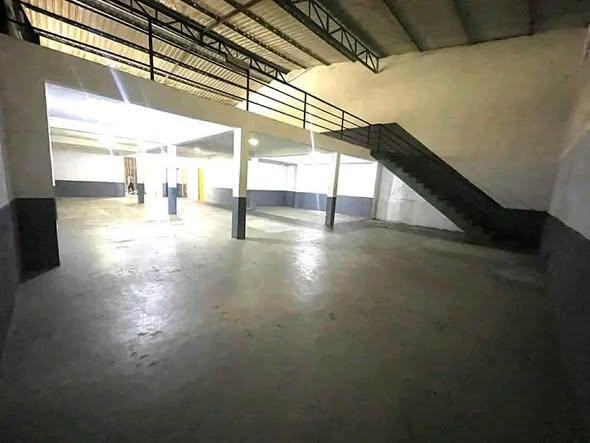 Entrepôt 407 m² à louer — Ampitatafika - photo 3