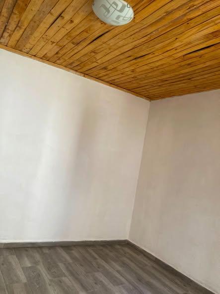 Appartement 1 ch. 16 m² à louer — Antsahabe - photo 3