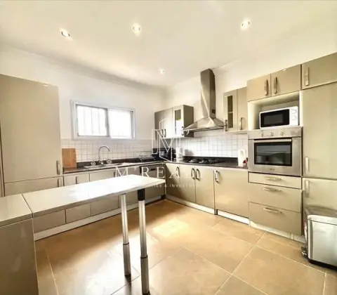 Appartement 2 ch. 101 m² à louer… — 6 500 000 Ar | Fonenako