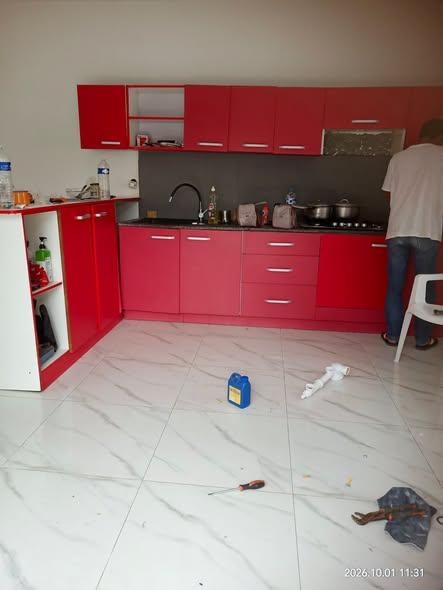 Maison 6 ch. à louer — Talatamaty - photo 3