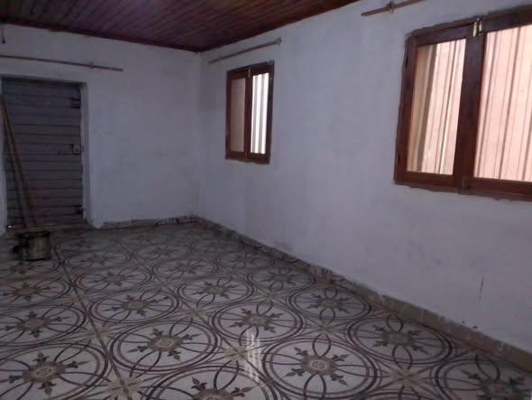 Maison 2 ch. à louer — Ambohipo - photo 2