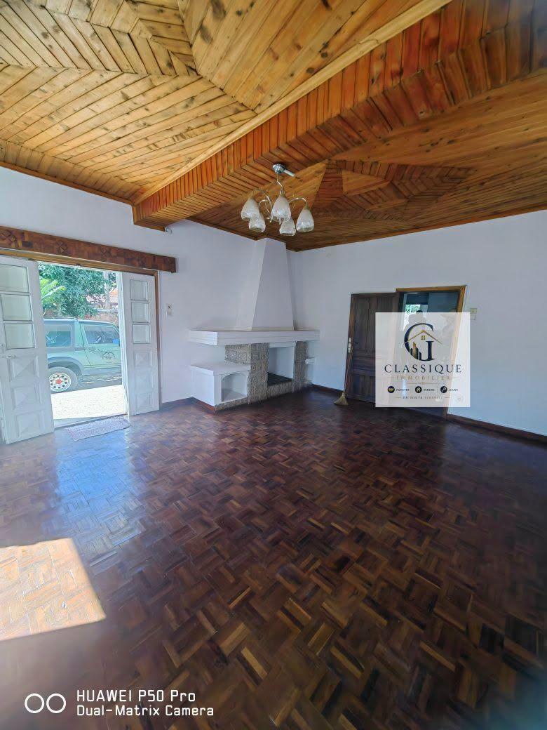 Appartement RDC 3 chambres avec jardin — Ivato, Antananarivo - photo 2