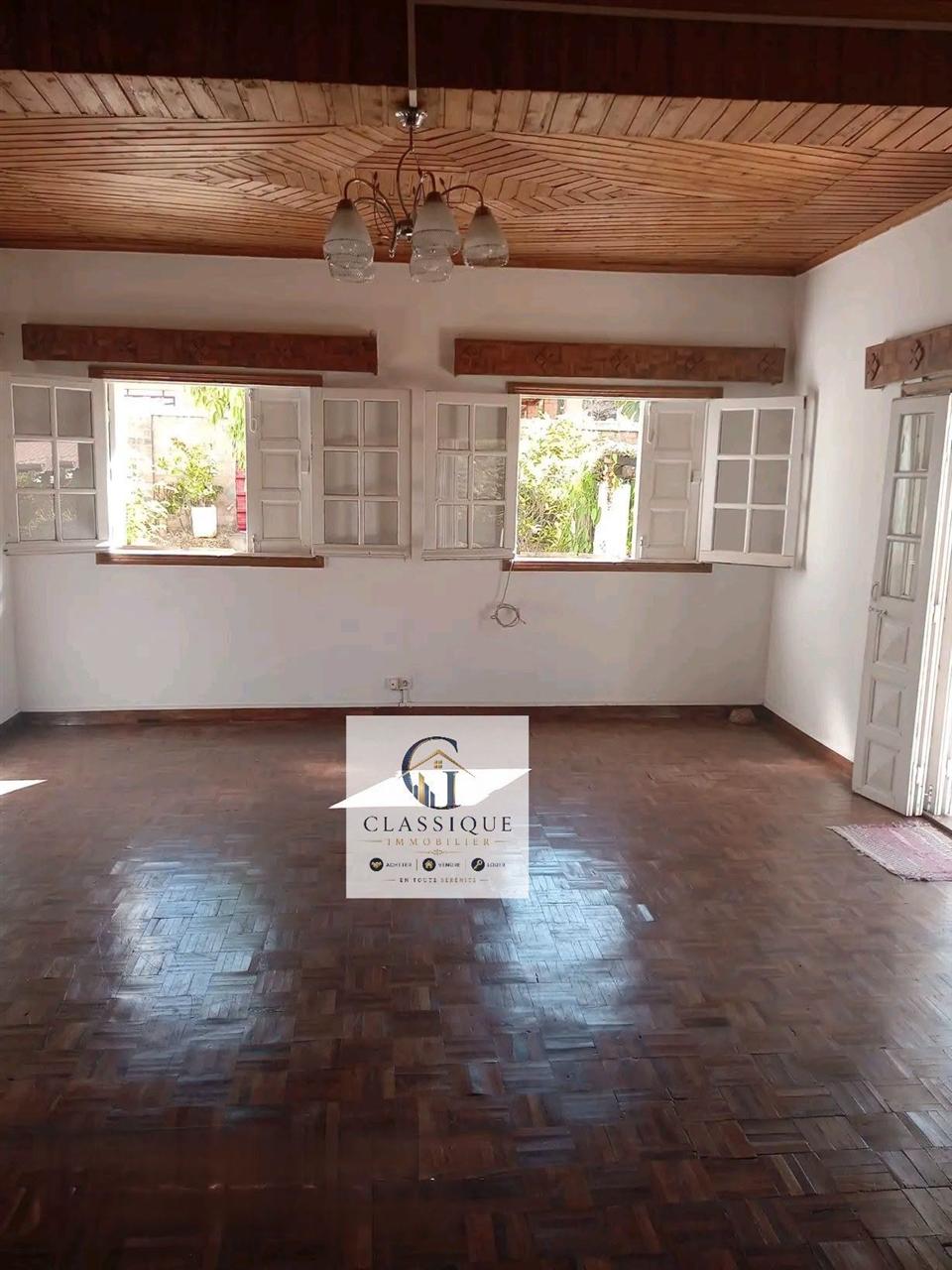 Appartement RDC 3 chambres avec jardin — Ivato, Antananarivo - photo 3