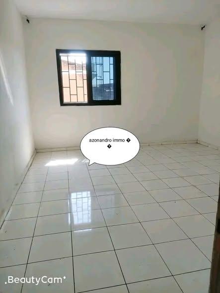 Trano Ahofa à louer — 67 ha - photo 2