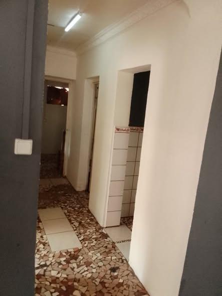 Maison 2 ch. à louer — Talatamaty - photo 2