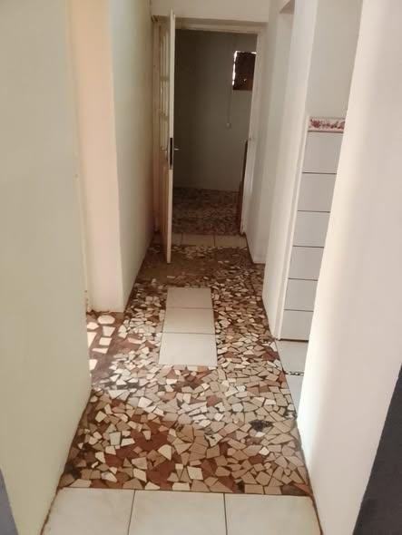 Maison 2 ch. à louer — Talatamaty - photo 5