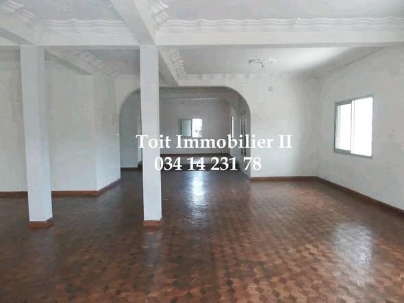 Appartement 3 ch. 80 m² à louer — Ambatolampy - photo 3