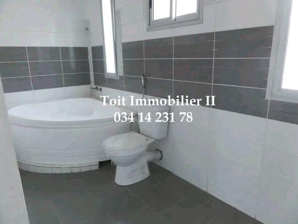 Appartement 3 ch. 80 m² à louer — Ambatolampy - photo 4