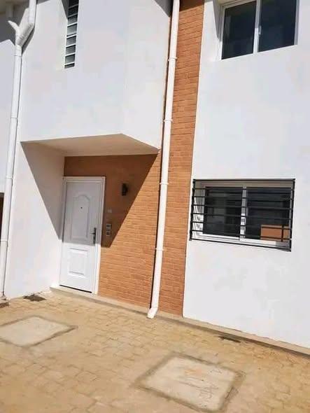 Appartement 2 ch. à vendre — Ambohijanaka - photo 1