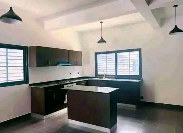 Appartement 3 ch. à louer — Ambohitrarahaba - photo 3