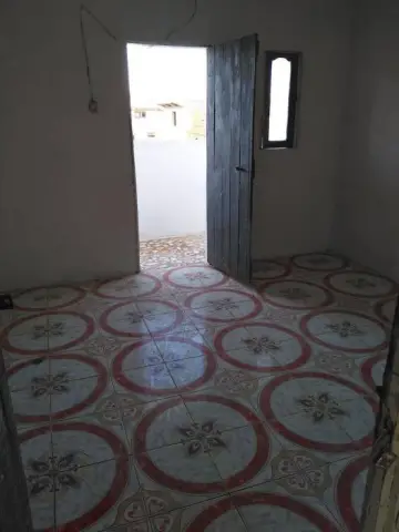 Trano Ahofa 1 ch. à louer — Tsimbazaza — 150 000 Ar | Fonenako