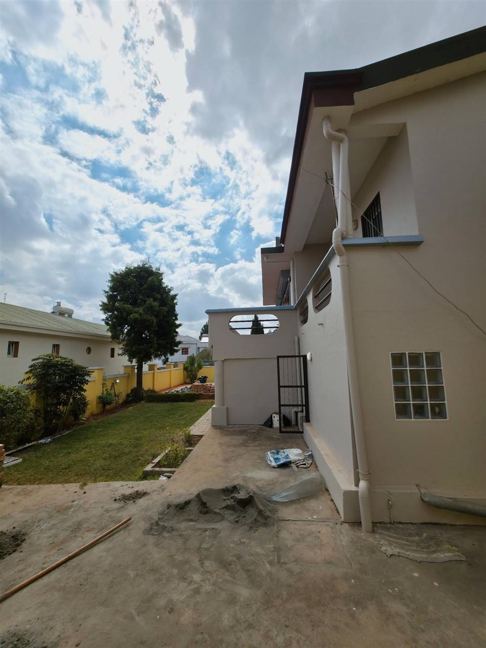 Maison de standing 3 chambres 594 m² — Faravohitra Avaratra, Antananarivo - photo 5