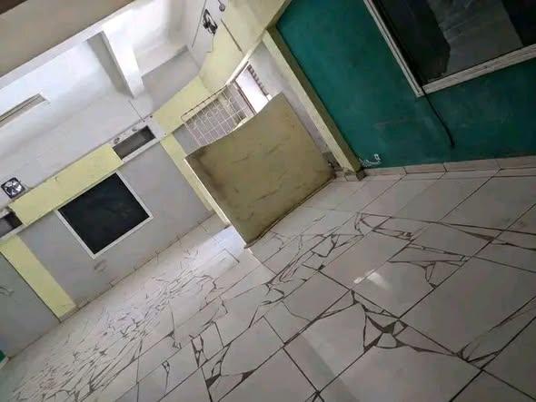 Bureau 200 m² à louer — Toamasina - photo 1