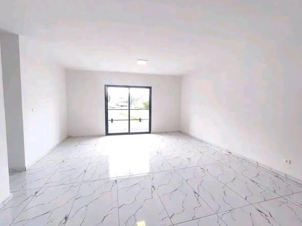 Appartement 3 ch. à vendre — Mandrosoa - photo 3