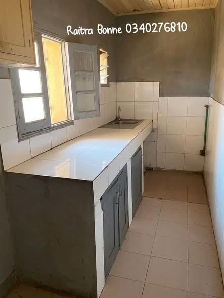 Appartement 3 ch. à louer — Mahatony - photo 2