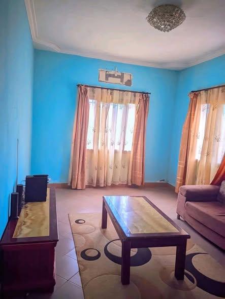 Maison 2 ch. à louer — Toamasina - photo 5