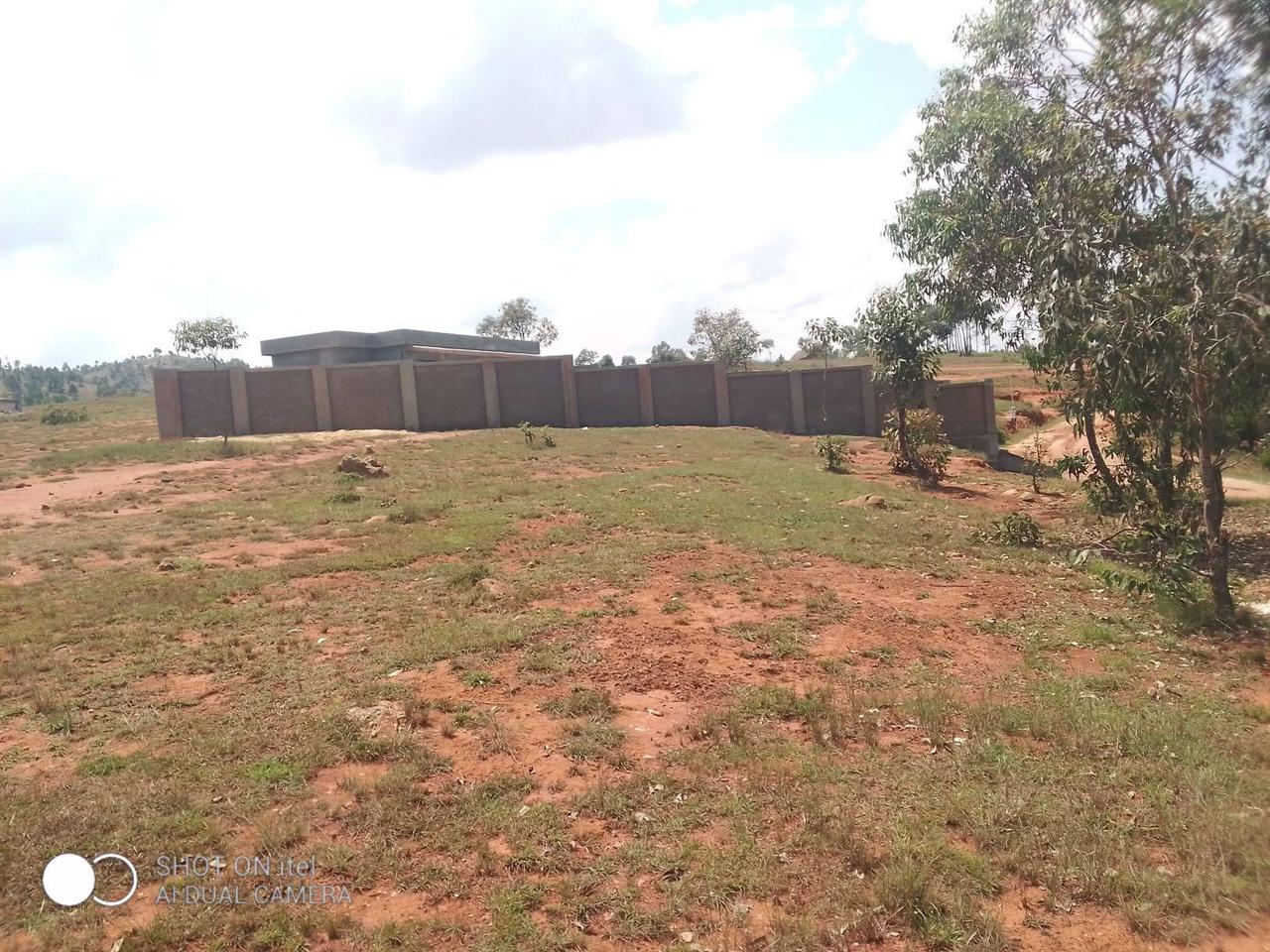 Terrain plat 500 m² prêt à bâtir — Ambatofahavalo, Antananarivo - photo 1