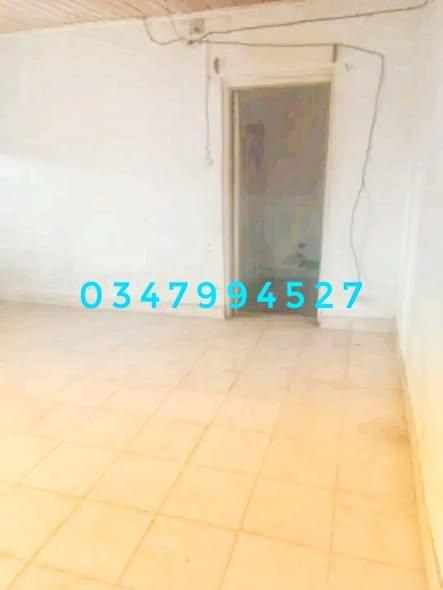 Trano Ahofa 1 ch. à louer — Itaosy Ambavahaditokana - photo 1
