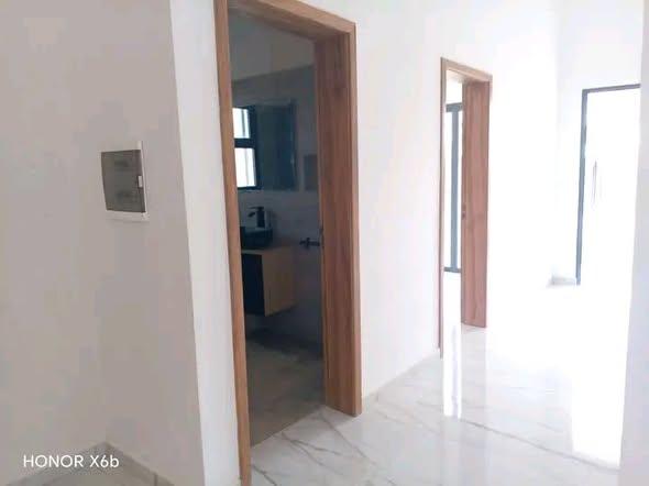 Appartement 4 ch. à louer — Andohanimandroseza - photo 5