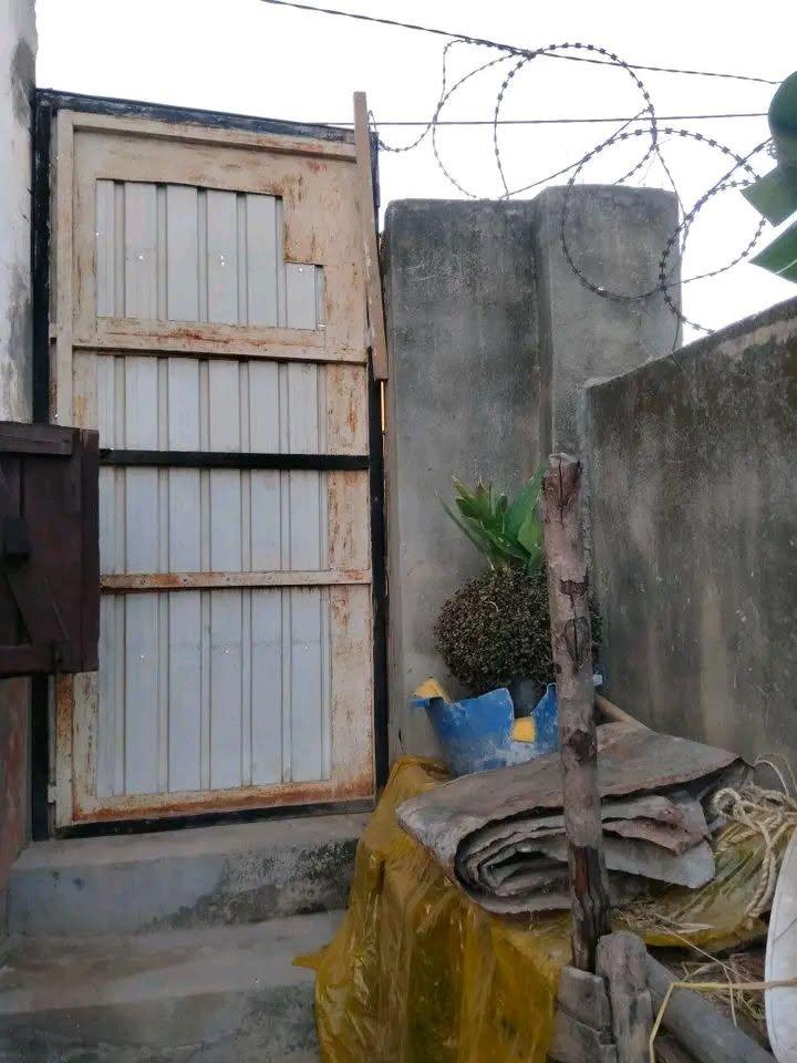 Trano ahofa 1 grande pièce avec cuisine — Ambohidroa, Antananarivo - photo 5