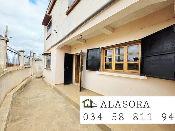 Trano Ahofa 2 ch. à louer — Alasora - photo 1