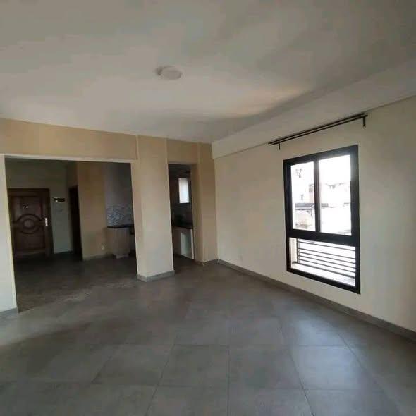 Appartement 2 ch. à louer — Ankadifotsy - photo 2