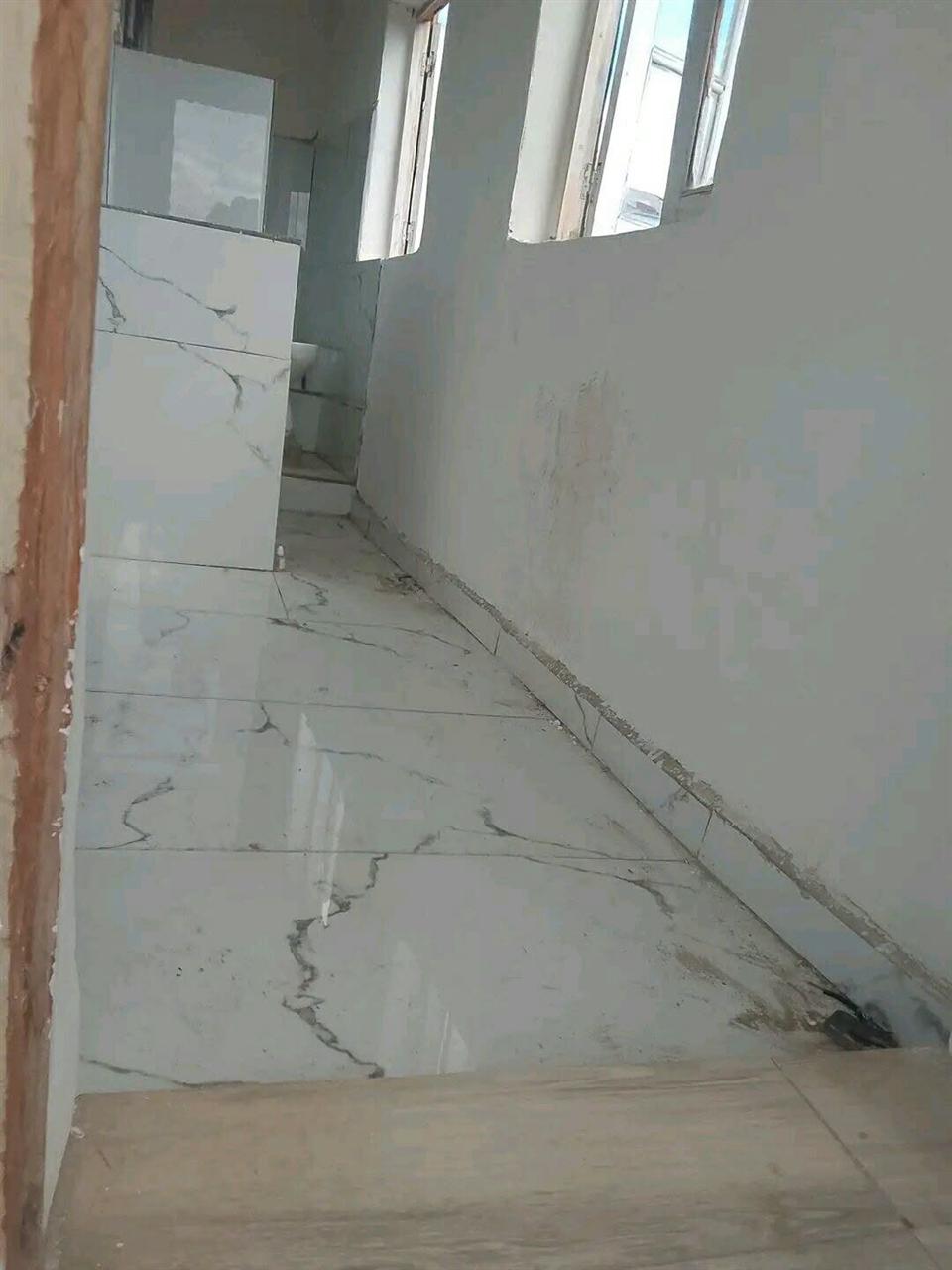 Studio à l'étage — Ankadifotsy Mandialaza, Antananarivo - photo 1