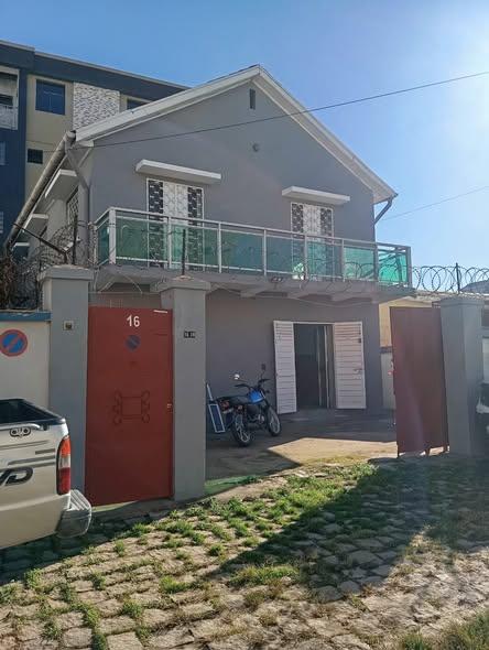Maison 1 ch. à vendre — 67 ha - photo 1