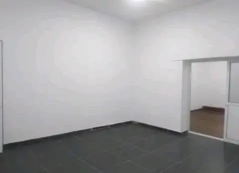 Bureau 50 m² à louer — Analakely 2 ch. — 3 000 000 Ar | Fonenako