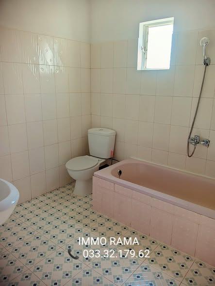 Appartement 3 ch. à louer — Ankaraobato - photo 4