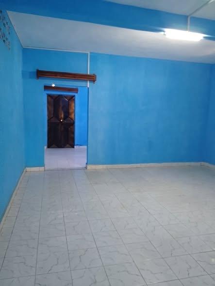 Maison 3 ch. à louer — Ambany - photo 4