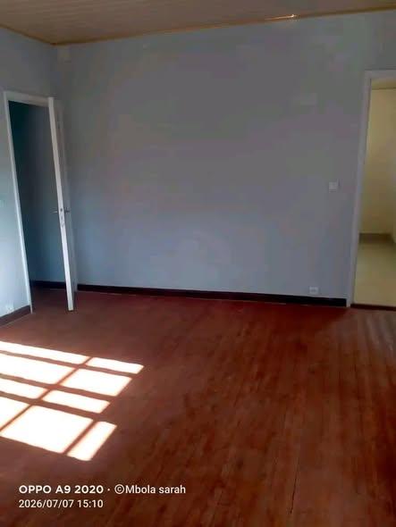 Appartement 2 ch. à louer — Ambatoroka - photo 3