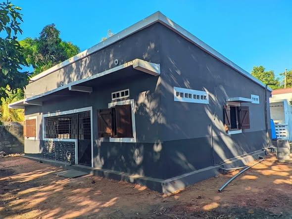 Maison 3 ch. à louer — Mahajanga - photo 1