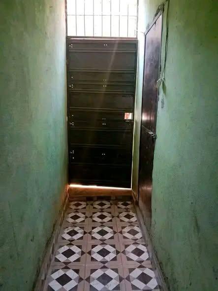 Trano Ahofa 1 ch. à louer — Andohatapenaka - photo 2