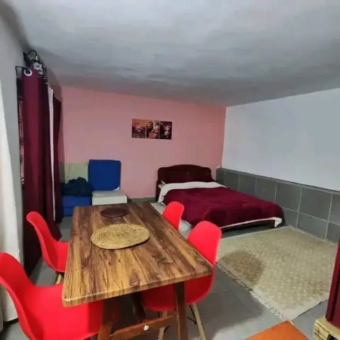 Appartement 2 ch. à louer — Ambatoroka — 1 000 000 Ar | Fonenako