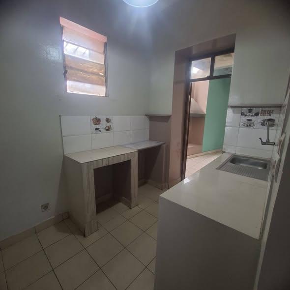 Appartement 4 ch. à louer — Mahazoarivo - photo 4