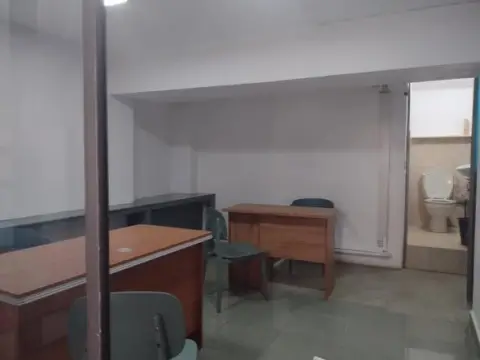 Bureau 1 pièce meublé à louer… — 500 000 Ar | Fonenako