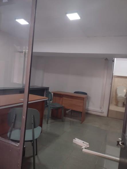 Bureau 1 ch. à louer — Ampefiloha - photo 3