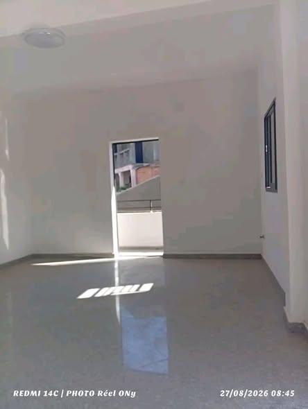 Appartement 2 ch. à louer — Ambatomaro - photo 3