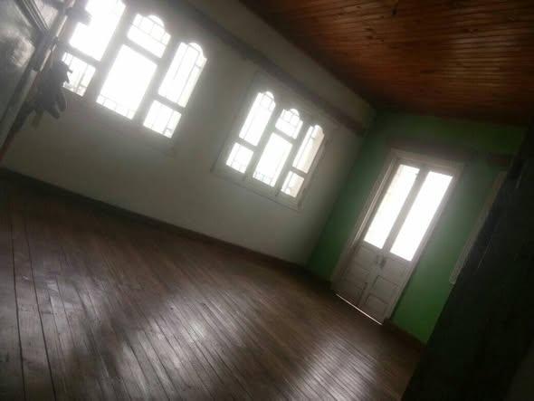 Maison 6 ch. à louer — Ambatomaro - photo 4