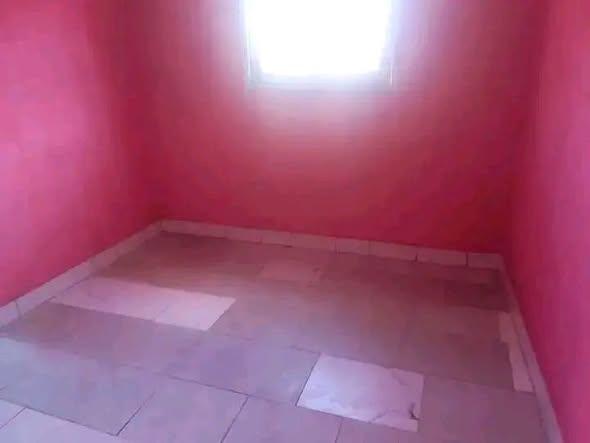 Maison 6 ch. 100 m² à vendre — Ambohimirary - photo 1